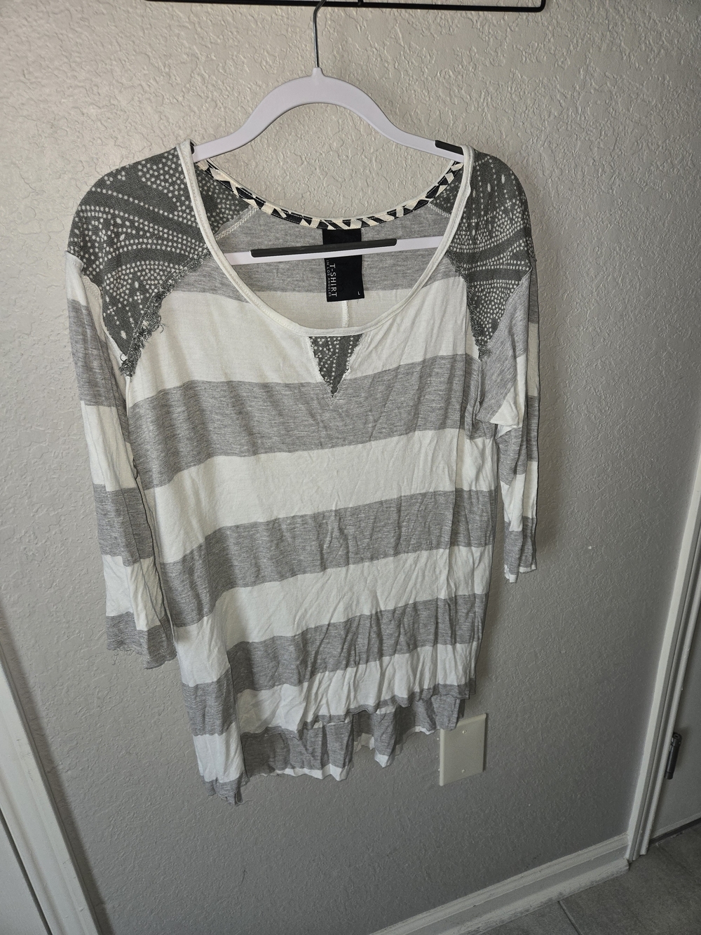 Dolan Anthropologie Gray White Striped Lace Detail Top Size L